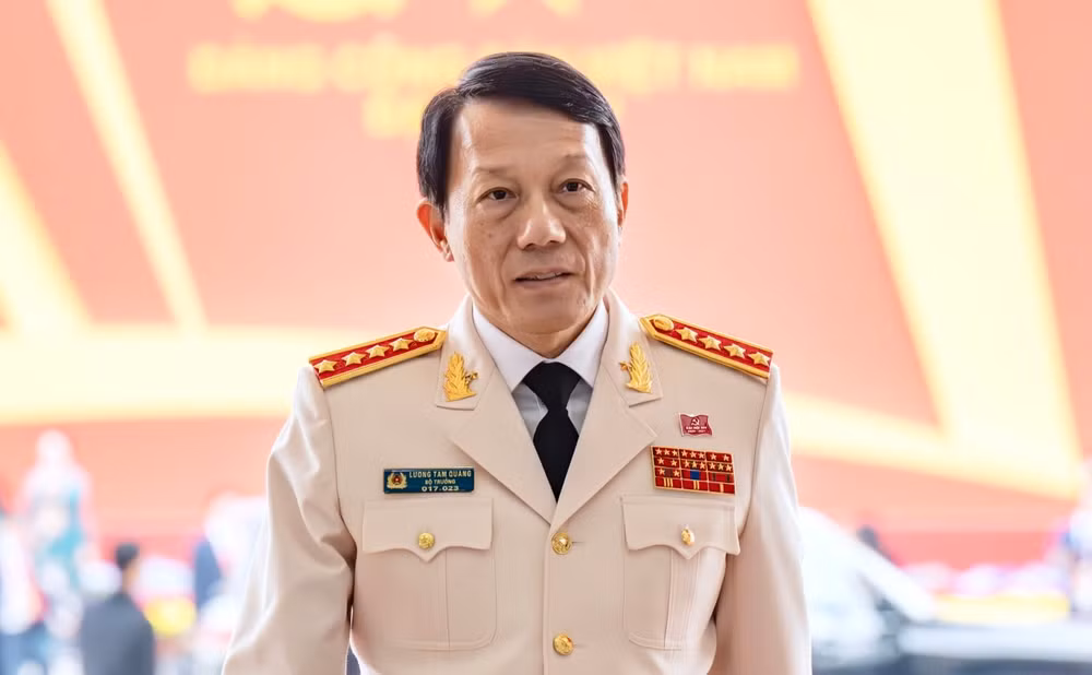 Bộ trưởng bộ công an (1)
