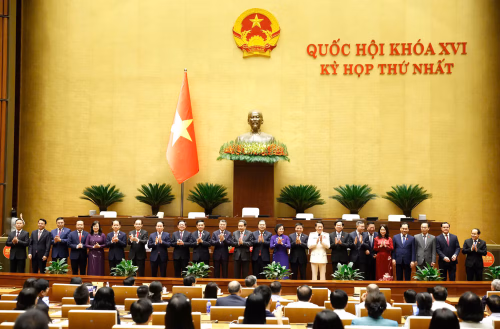 Chủ tịch Quốc hội Trần Thanh Mẫn chúc mừng Thủ tướng, Phó Thủ tướng Chính phủ, Bộ trưởng và thành viên khác của Chính phủ nhiệm kỳ 2026 - 2031.