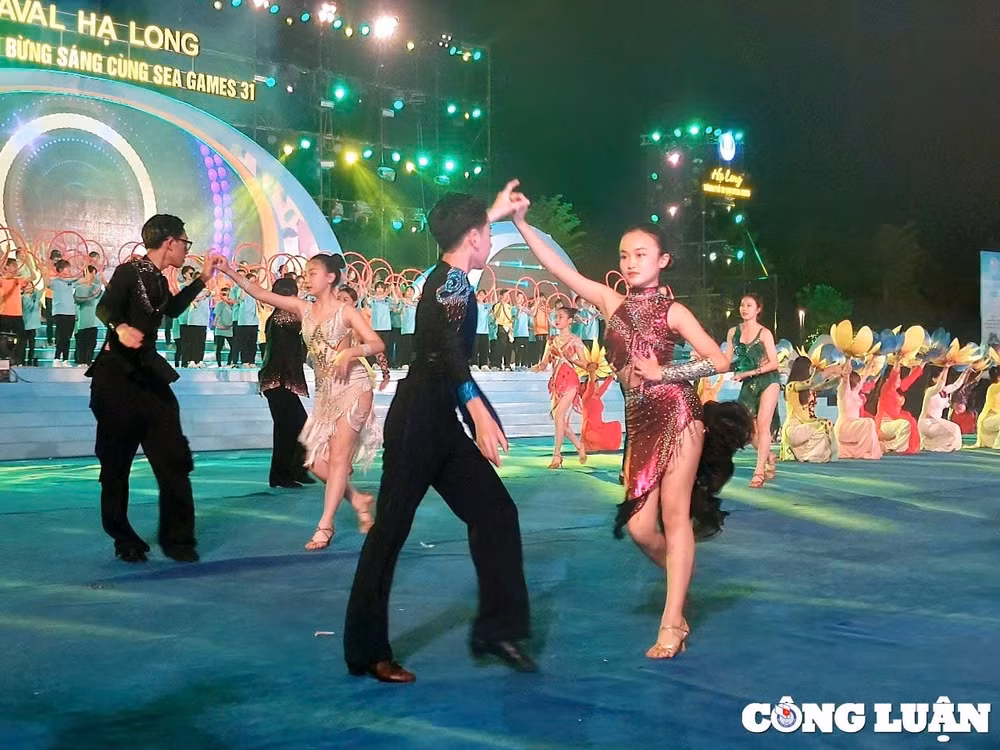 2-le-hoi-carnaval-ha-long-2026.jpg