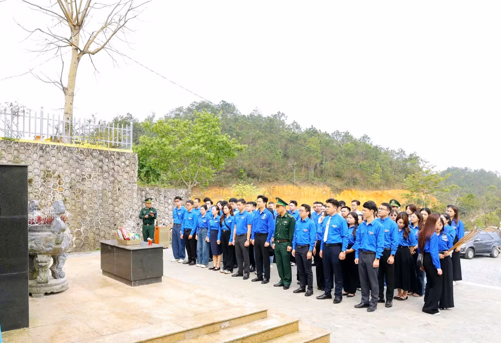 1-nhung-dau-chan-so-cua-tuoi-tre-quang-ninh.jpg