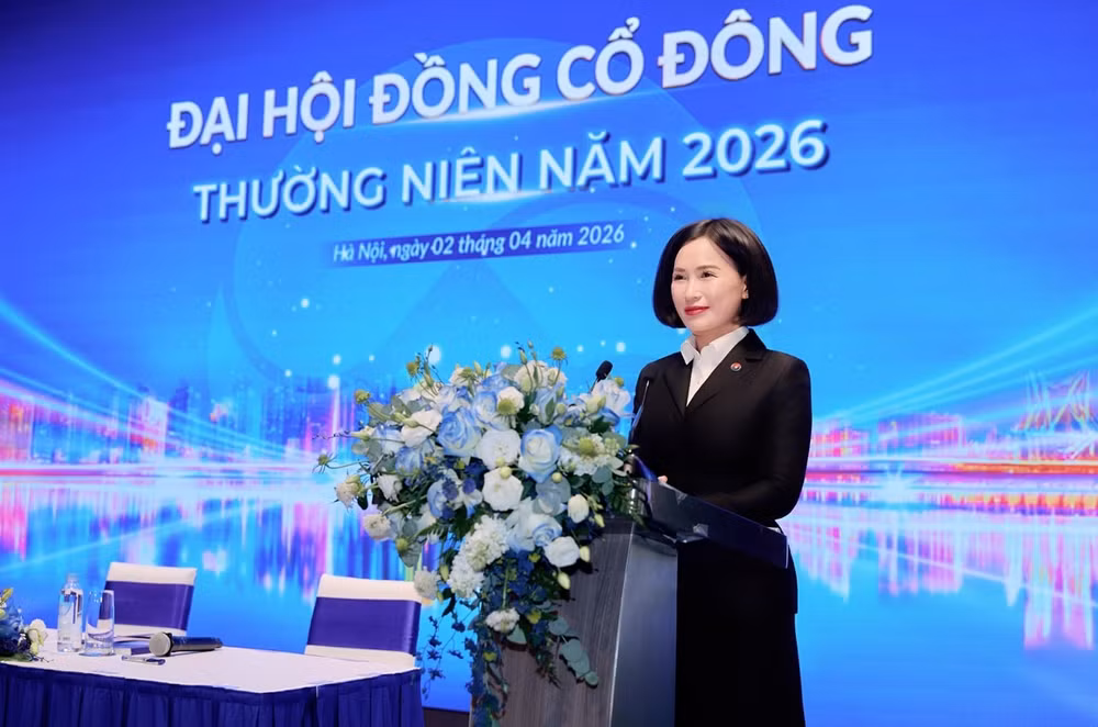 Chủ tịch HĐQT Bùi Thị Thanh Hương lớn