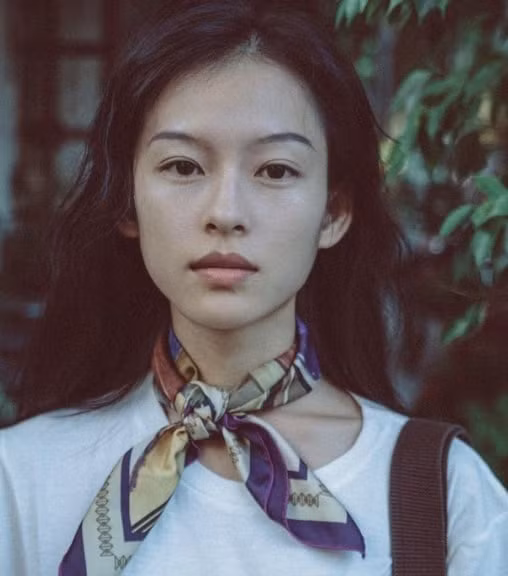 Vẻ đẹp đầy nét điện ảnh của Minh Hà.
