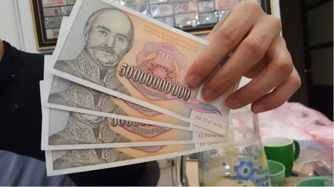 Tờ 50 tỷ đồng dinar có giá từ 100.000 - 120.000 đồng