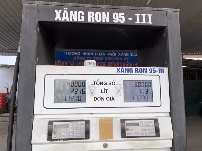 Giá xăng dầu tiếp tục được điều chỉnh tăng từ 15h hôm nay 26/1. Ảnh: Dương Lâm