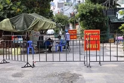 Hiện nay việc khoanh vùng, xét nghiệm đang được tiến hành nhanh chóng để ngăn dịch COVID -19 (ảnh nguồn internet).
