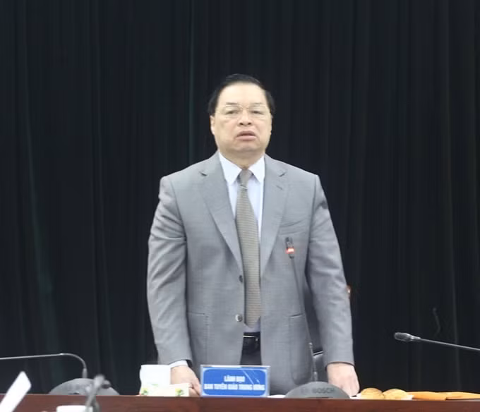 Đồng chí Lê Mạnh Hùng, Phó Trưởng Ban Tuyên giáo Trung ương, Giám đốc Trung tâm báo chí Đại hội XIII của Đảng. Ảnh: BĐTĐCS