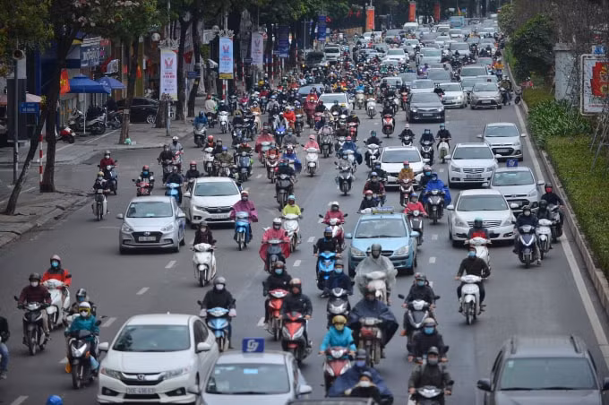 Hà Nội sương mù về sáng sớm (Ảnh: Quang Hùng)