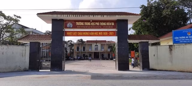 Trường THPT Hiền Đa đã cho học sinh và giáo viên nghỉ học để thực hiện cách ly y tế theo quy định. Ảnh: dantri.com.vn