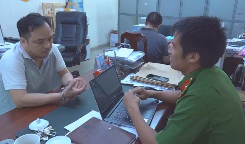 bat giu nhom lua dao bang hinh thuc keu goi dau tu tien ao da cap hinh 1