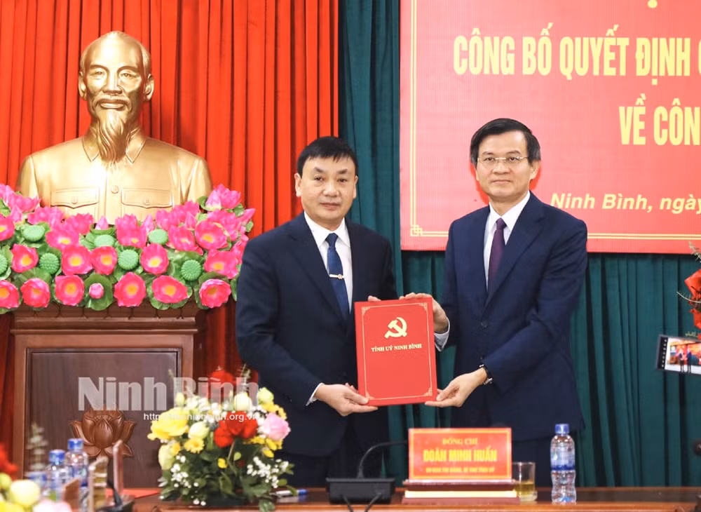 dieu dong bo nhiem chu tich lien doan lao dong tinh ninh binh hinh 1