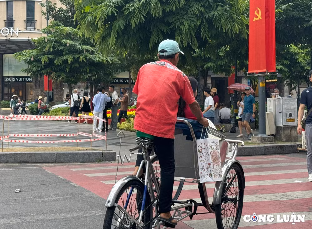 nguoi dan tp hcm thich thu trai nghiem phuong tien cong cong dip tet duong lich 2025 hinh 9