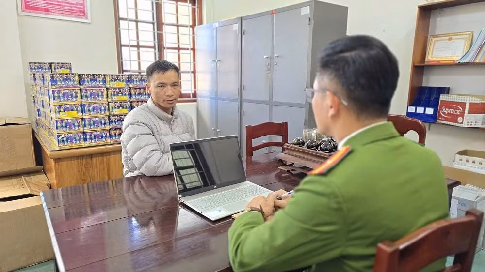 gia lai phat hien hon 2 ta phao no trong nhieu thung ghi hat dieu hinh 1