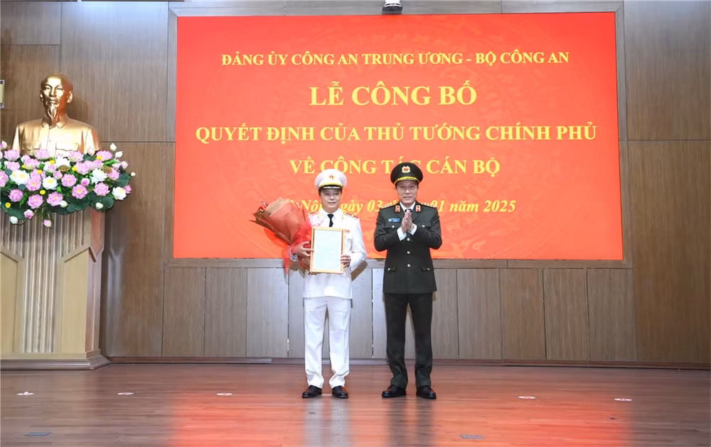thieu tuong dang hong duc giu chuc thu truong bo cong an hinh 1