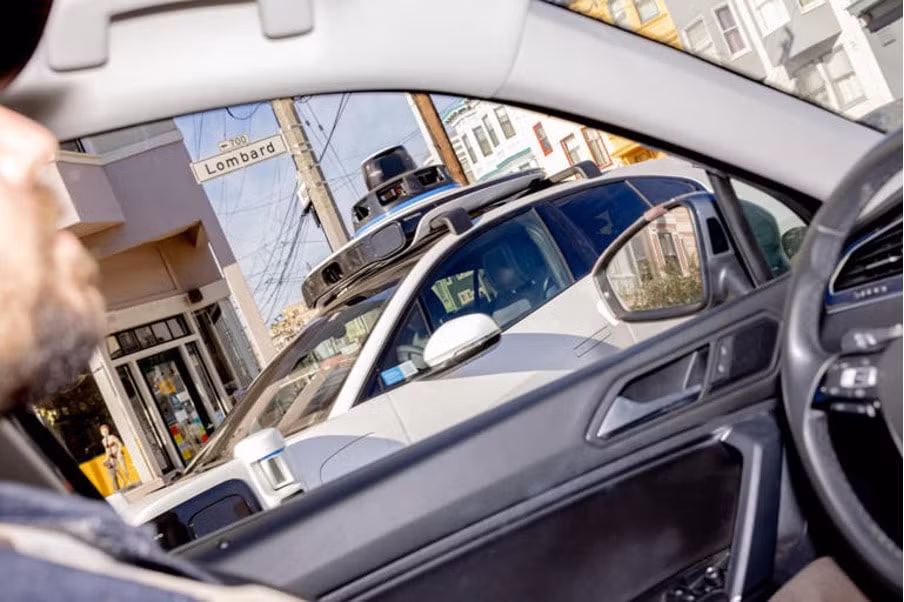 uber va lyft chuan bi cho cuoc cach mang xe tu lai hinh 1