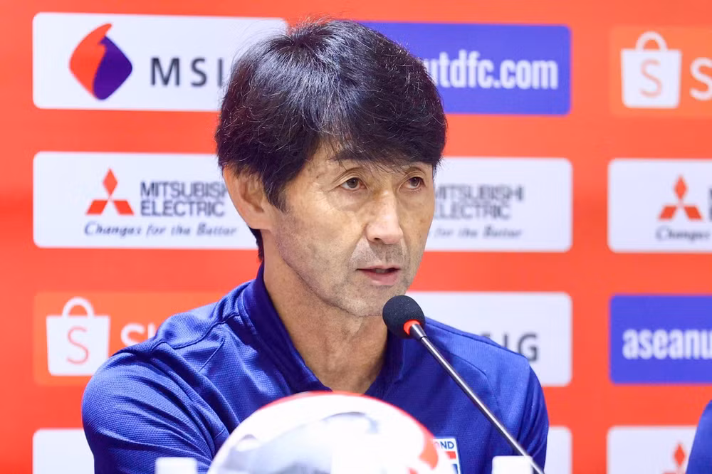 hlv kim sang sik va hlv masatada ishii noi gi sau tran chung ket aff cup 2024 hinh 2