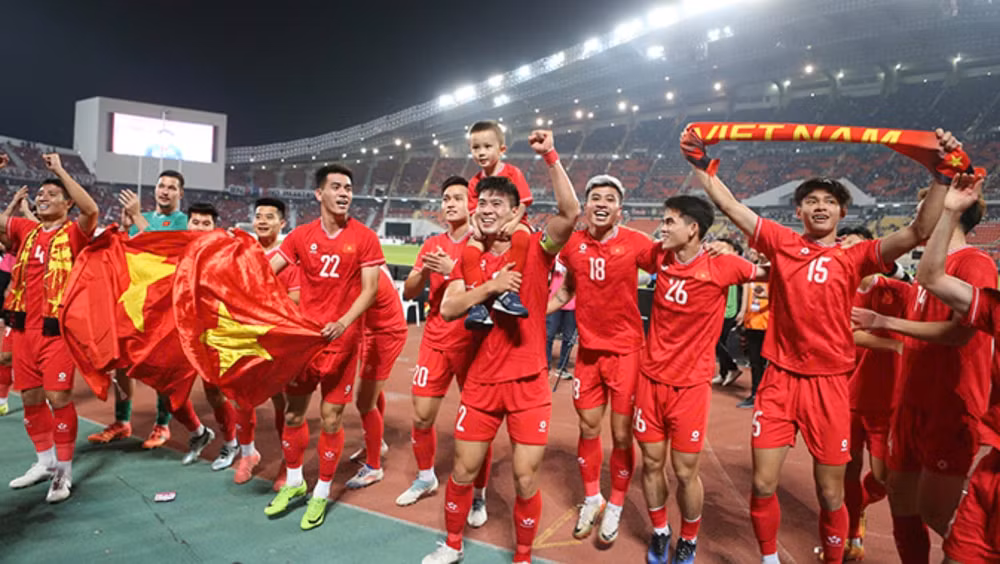 vo dich aff cup 2024 doi tuyen viet nam nhan thuong khung hinh 1