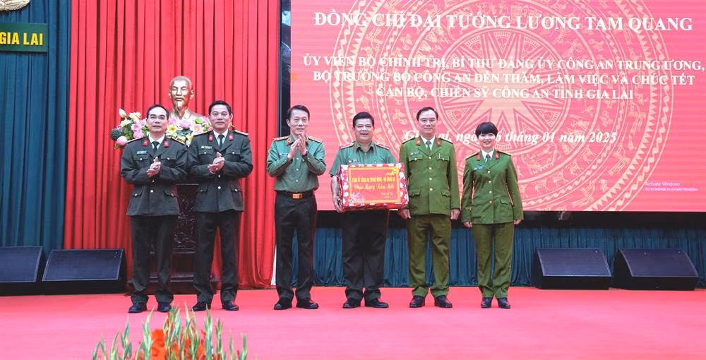 giu vung an ninh trat tu ngay tu co so gan dan sat dan tao the tran long dan vung chac hinh 4