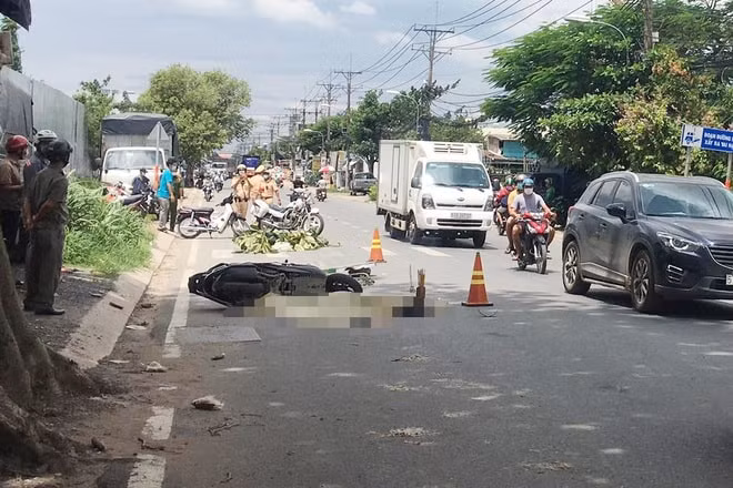 Hiện trường vụ tai nạn trên đường Hoàng Hữu Nam. Ảnh: Zingnews.vn