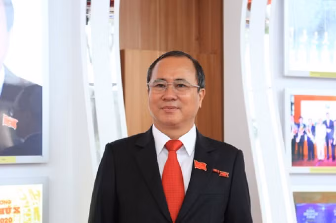 Ông Trần Văn Nam - Ủy viên Trung ương Đảng, Bí thư Tỉnh ủy tỉnh Bình Dương đã có đơn xin không tham gia Quốc hội.