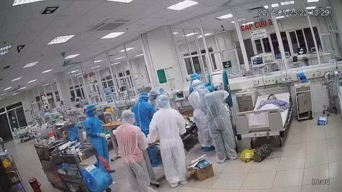 Trong đợt dịch lần này, nhiều bệnh nhân có tiền sử mắc bệnh nền nặng đã tử vong (ảnh TL).