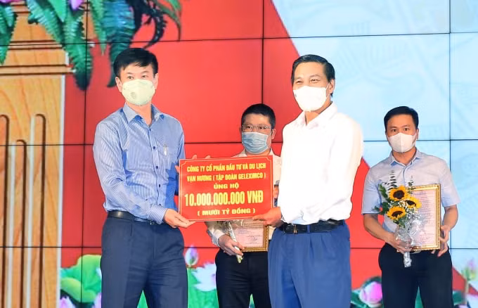 Tập đoàn Geleximco trao tặng số tiền 10 tỷ đồng cho Quỹ Hỗ trợ mua vắc –xin phòng chống dịch COVID-19 của Thành ủy - HĐND - UBND - Mặt trận TQVN thành phố Hải Phòng.