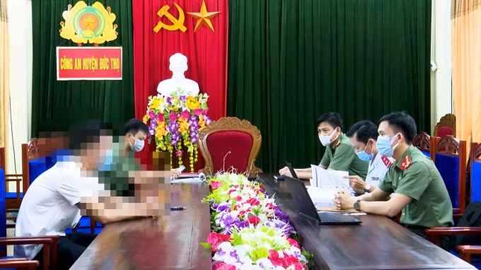 Cơ quan chức năng làm việc với H.H.Đ