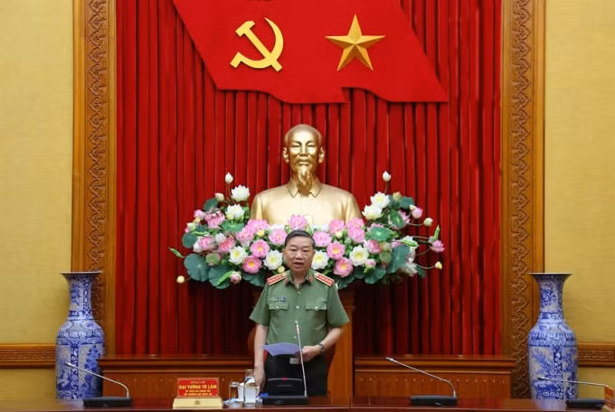 Đại tướng Tô Lâm phát biểu chỉ đạo tại cuộc họp.