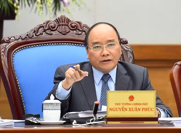 Thủ tướng Chính phủ yêu cầu không được chủ quan, phải coi việc phòng, chống dịch như “chống giặc”. Ảnh: VGP