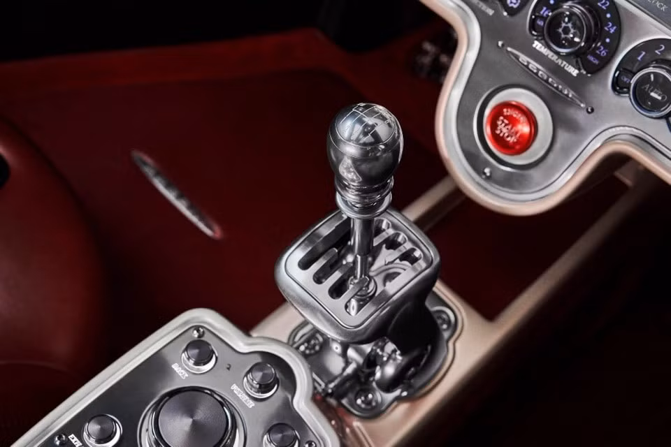 sieu xe pagani utopia so huu suc manh 852 ma luc chi san xuat 99 chiec hinh 17