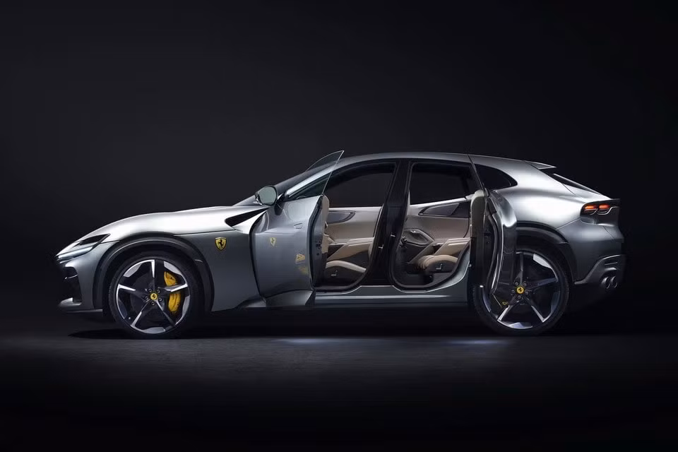 ferrari gioi thieu mau suv 4 cho purosangue hinh 7