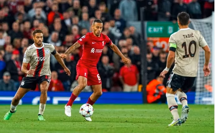 salah toa sang liverpool danh bai ajax 2 1 tai champions league hinh 3