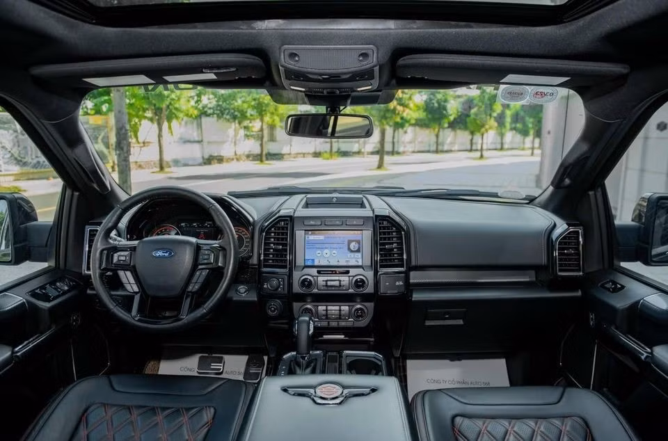 ford f 150 harley davidson hang luot duoc rao ban gan 7 ty dong hinh 4