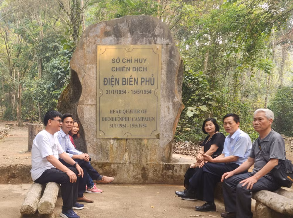 duong qua tay bac duong len dien bien hinh 1