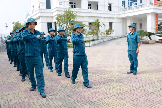 Hà Nội hướng dẫn giải quyết tinh giản biên chế nhân sự Ban Chỉ huy quân sự xã, phường