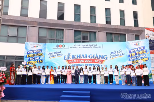 Cao đẳng Quốc tế Hà Nội mở hướng đào tạo thích ứng kỷ nguyên AI