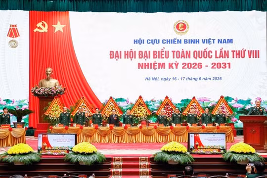 Đại hội đại biểu toàn quốc Hội Cựu chiến binh Việt Nam lần thứ VIII chính thức bước vào phiên làm việc đầu tiên