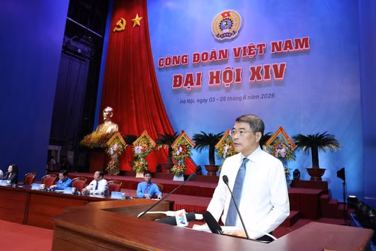 Thủ tướng: Chuyển tư duy từ 'sở hữu nhà' sang bảo đảm 'quyền có nhà ở' cho công nhân