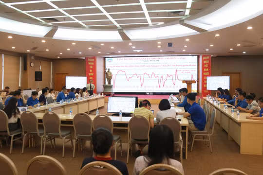 Tuổi trẻ vươn lên cùng kinh tế tư nhân: Lời giải nào cho thế hệ thanh niên trước 'làn sóng' mới?
