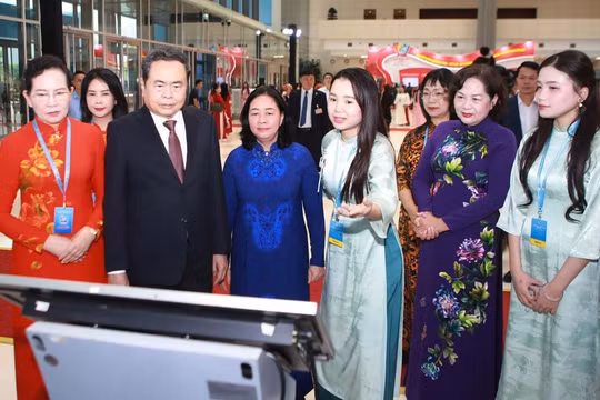 Khai mạc phiên trọng thể Đại hội đại biểu Phụ nữ toàn quốc lần thứ XIV
