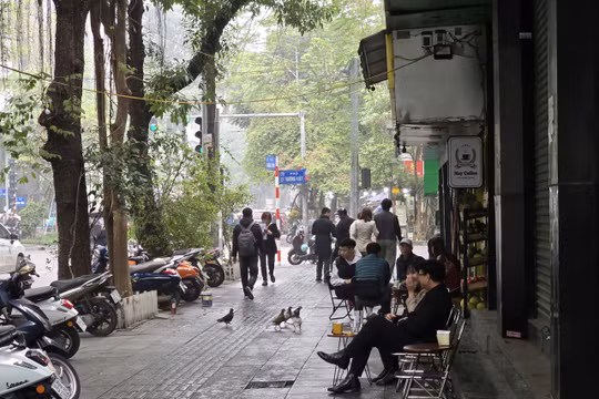 Hà Nội dự kiến thí điểm cho thuê vỉa hè kinh doanh trong 5 năm
