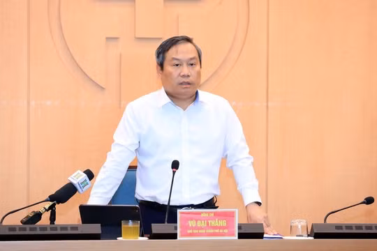 Chủ tịch UBND TP Hà Nội yêu cầu xử lý dứt điểm các dự án chậm tiến độ, quyết liệt chống lãng phí