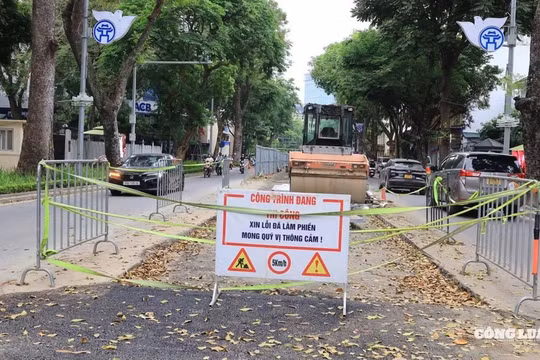 Hà Nội rào chắn nhiều phố trung tâm để thi công cống chống ngập 