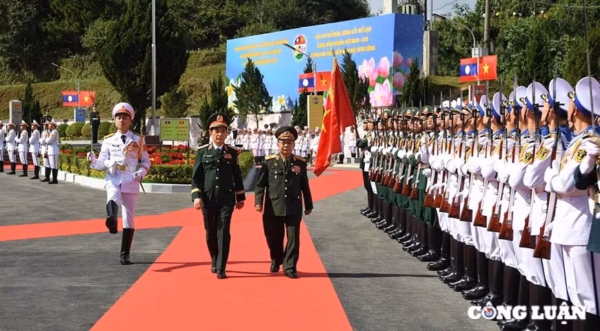 hai bo truong chu tri giao luu huu nghi quoc phong bien gioi viet nam lao lan thu hai hinh 2