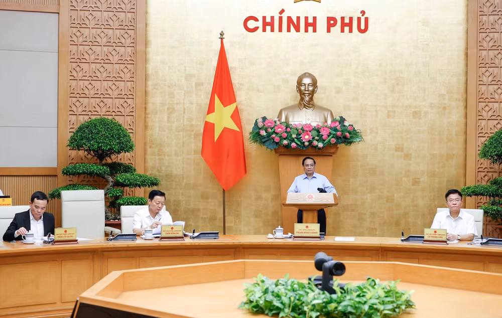 thu tuong chu tri phien hop chinh phu chuyen de ve xay dung phap luat thang 8 2024 hinh 1