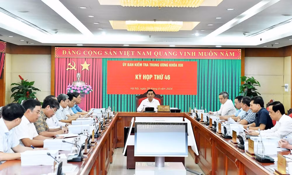 ky luat canh cao ban can su dang ubnd tinhbac giangnhiem ky 2021 2026 va nhieu lanh dao tinh hinh 1
