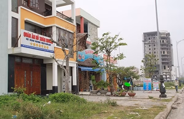 Đường Võ Nguyên Giáp quận Ngũ Hành Sơn, Đà Nẵng là khu vực có nhiều người Trung Quốc mua đất sinh sống, làm việc. Ảnh: PLO