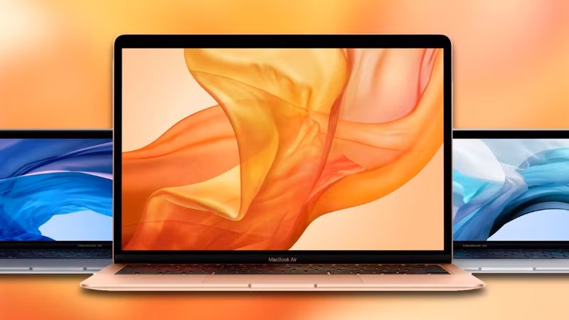 Với giá tiền chênh lệch, ngoài những thông số phần cứng được nâng cấp, Macbook Pro sẽ được người dùng bỏ thêm tiền ra để trải nghiệm màn hình có độ sáng cao hơn.