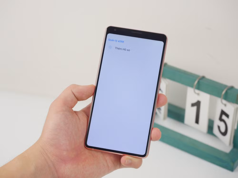 Giao diện ứng dụng eSIM trên BOS.