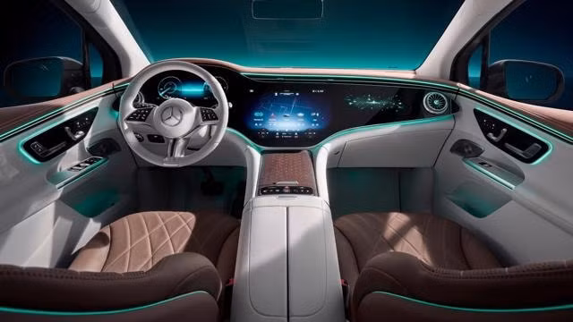 suv dien mercedes benz eqe lo anh noi that hinh 2