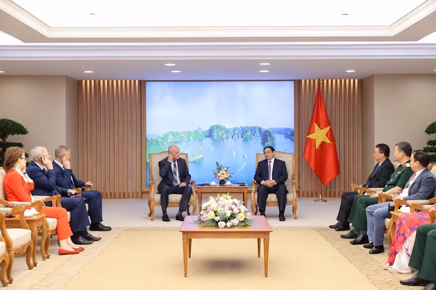 de nghi phia lien bang nga mo rong hop tac voi viet nam ve duoc lieu tinh dau hinh 2